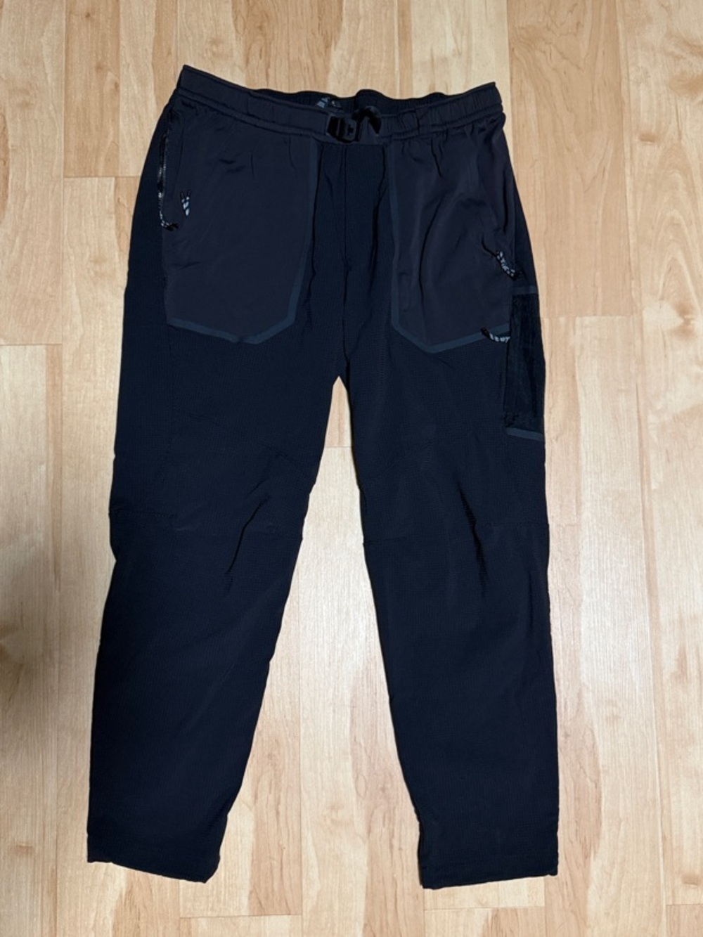 lululemon athletica Men's Black Tech Jogger Pants